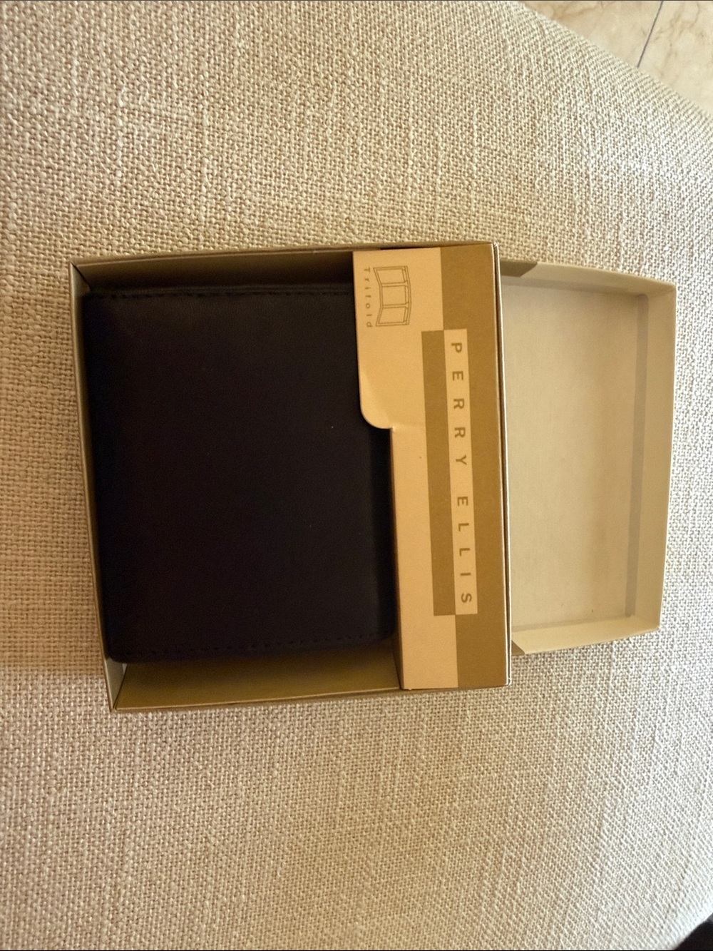 Perry Ellis Black Leather Card & Key Holder Wallet